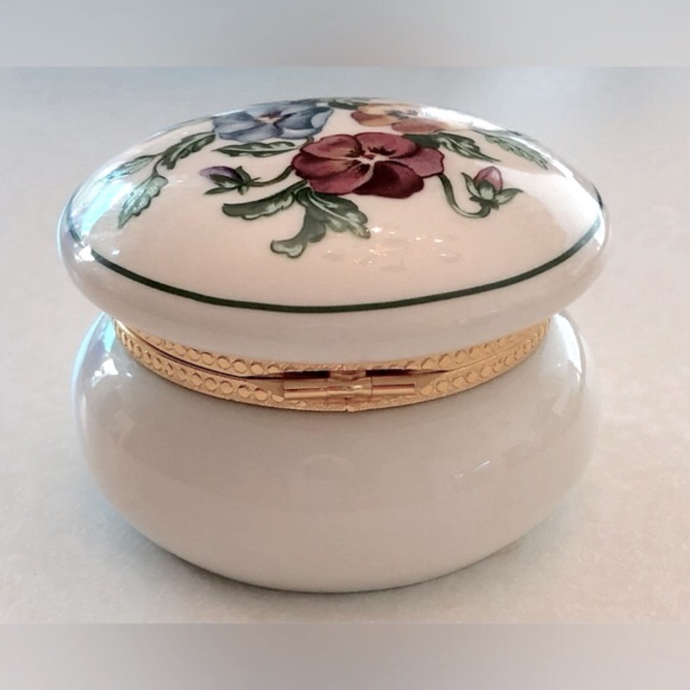 PartyLite Porcelain Round Jewelry Trinket Box - Picture 7 of 10